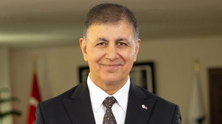 Tunç Soyer